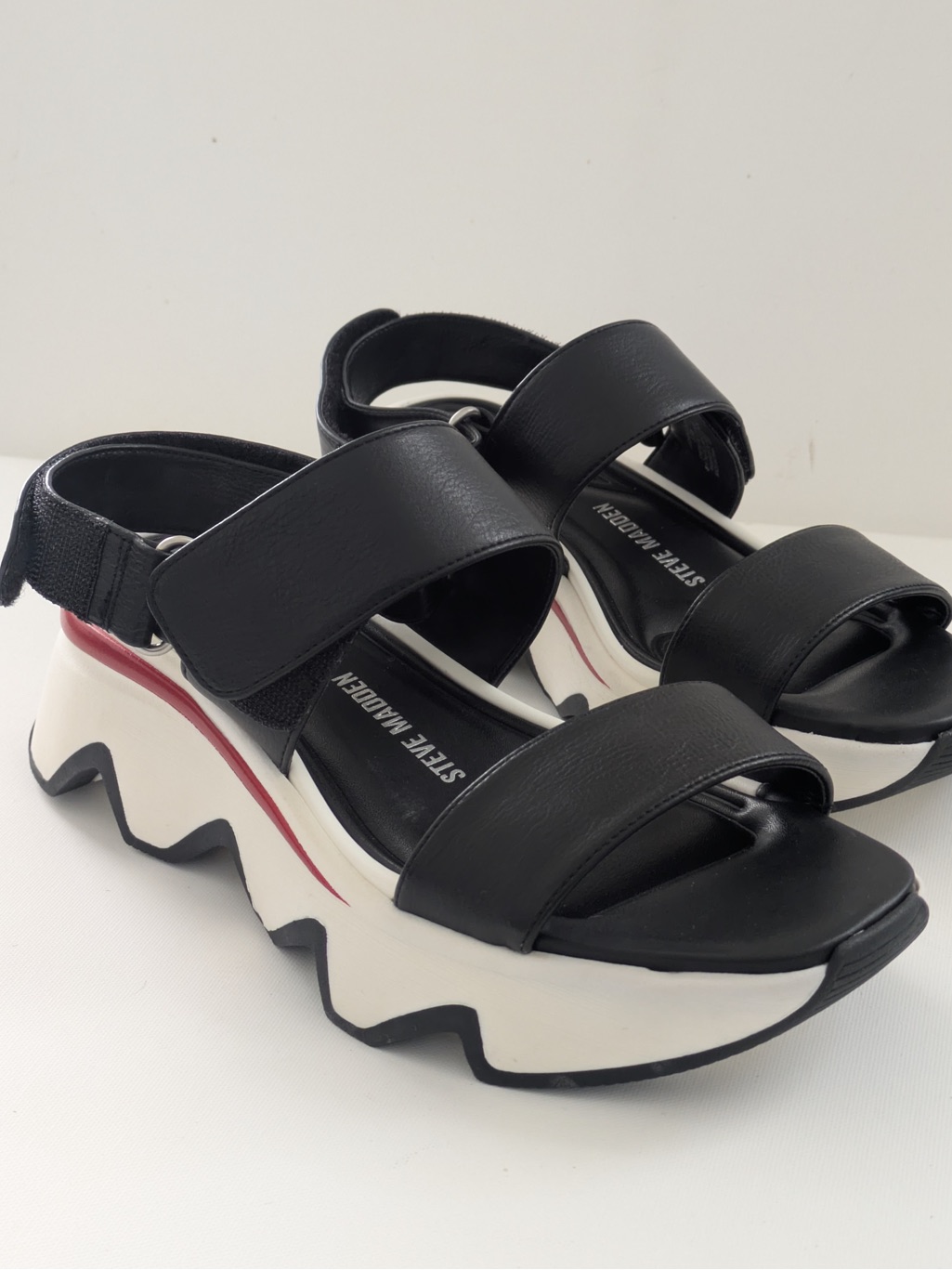 Steve Madden Lochan Platform Sandals